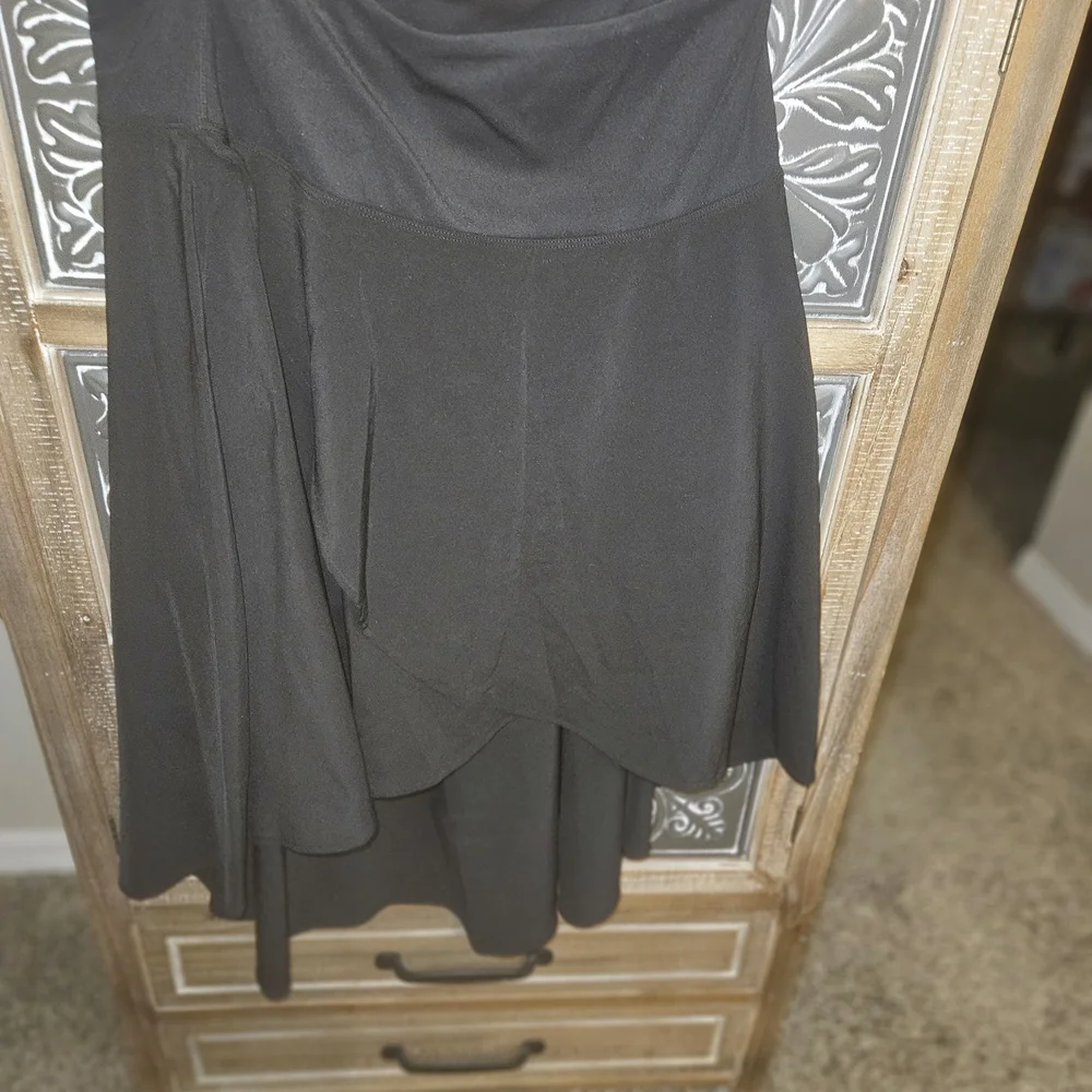 Classic Black A-Line Skirt With Shorts Under Skirt - Picture 2 of 4